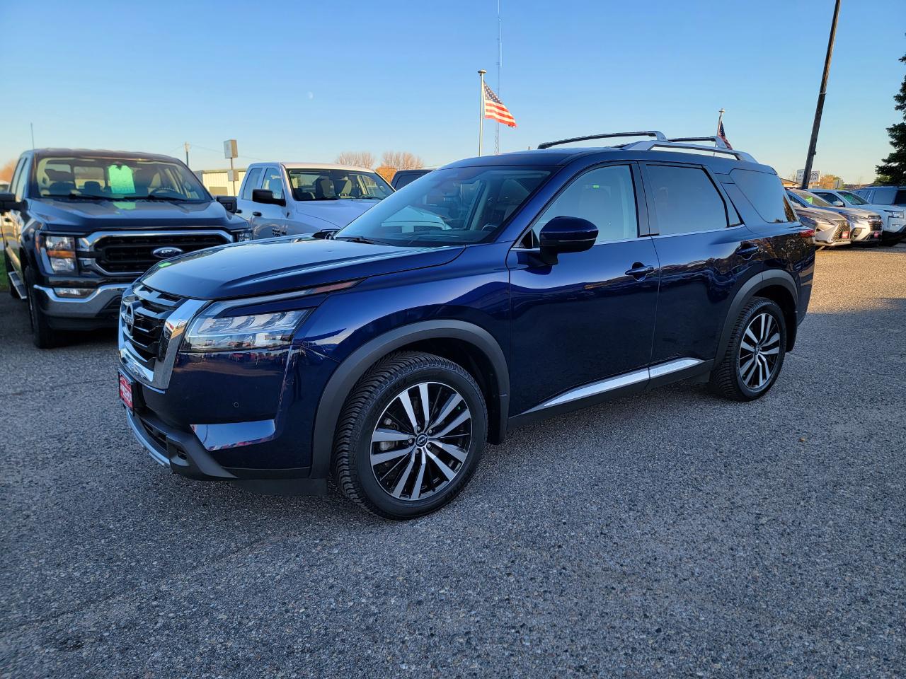 Nissan Pathfinder Platinum 4WD 2024