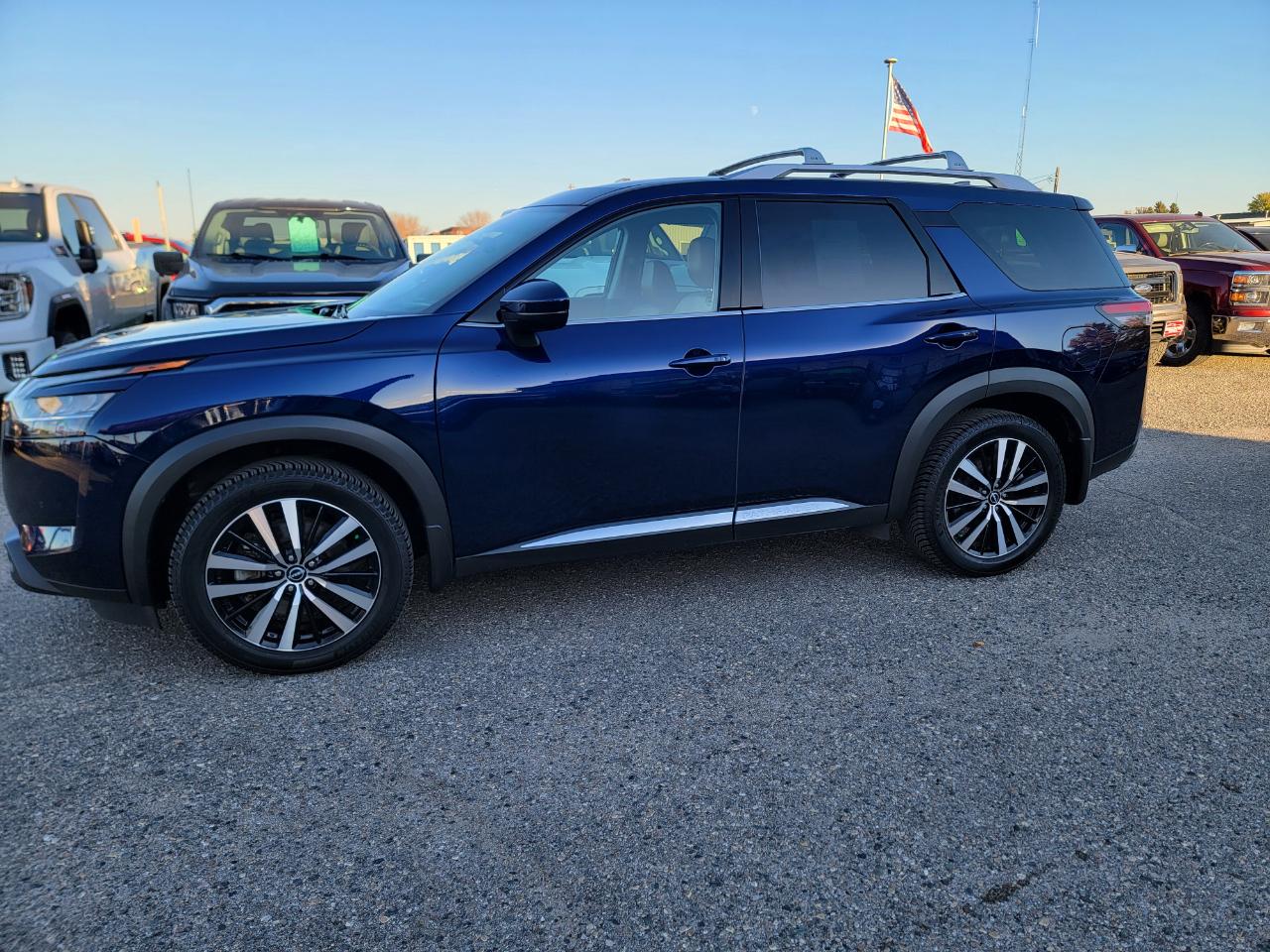 Nissan Pathfinder Platinum 4WD 2024