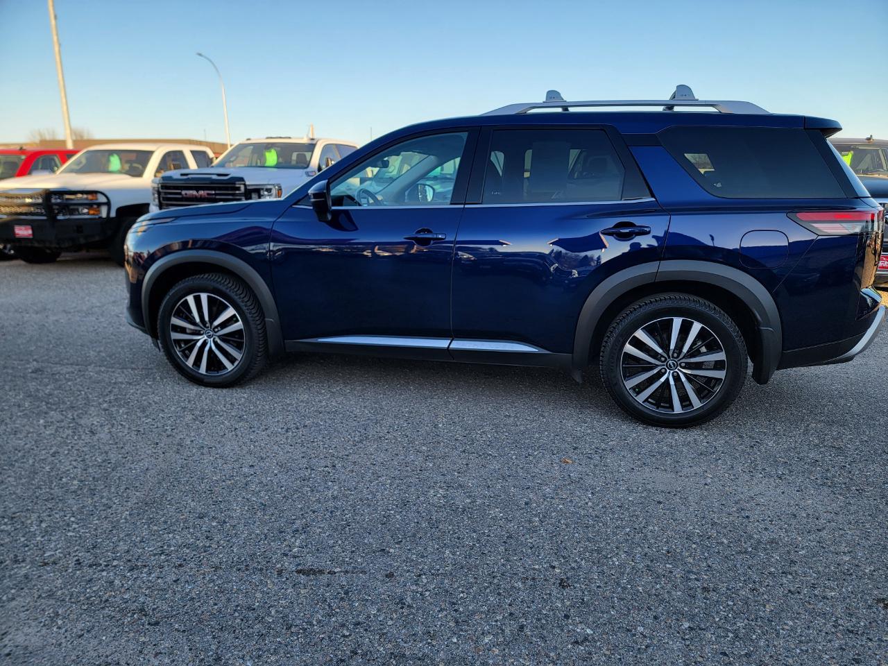 Nissan Pathfinder Platinum 4WD 2024