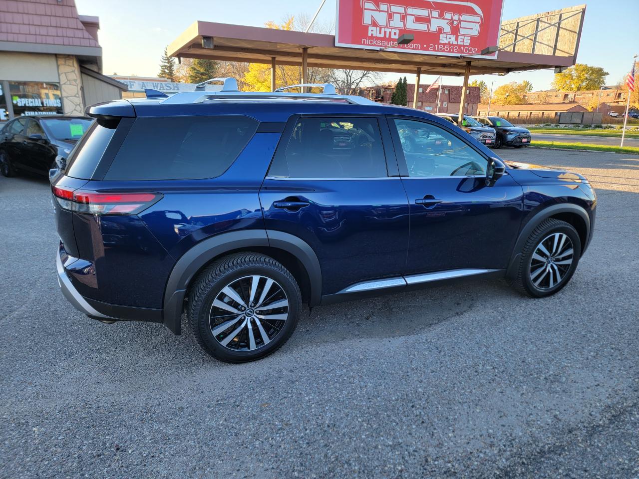 Nissan Pathfinder Platinum 4WD 2024