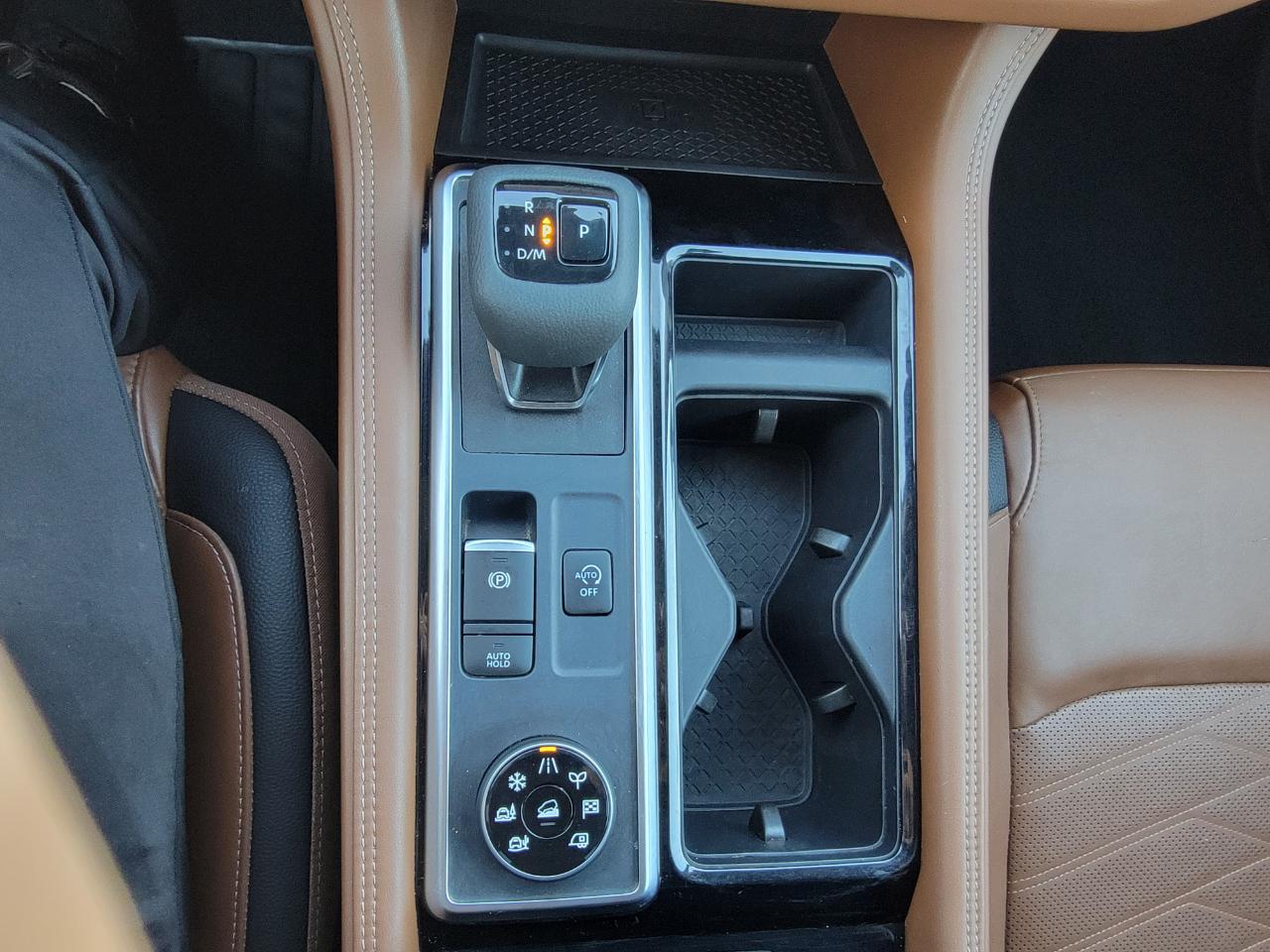 Nissan Pathfinder Platinum 4WD 2024