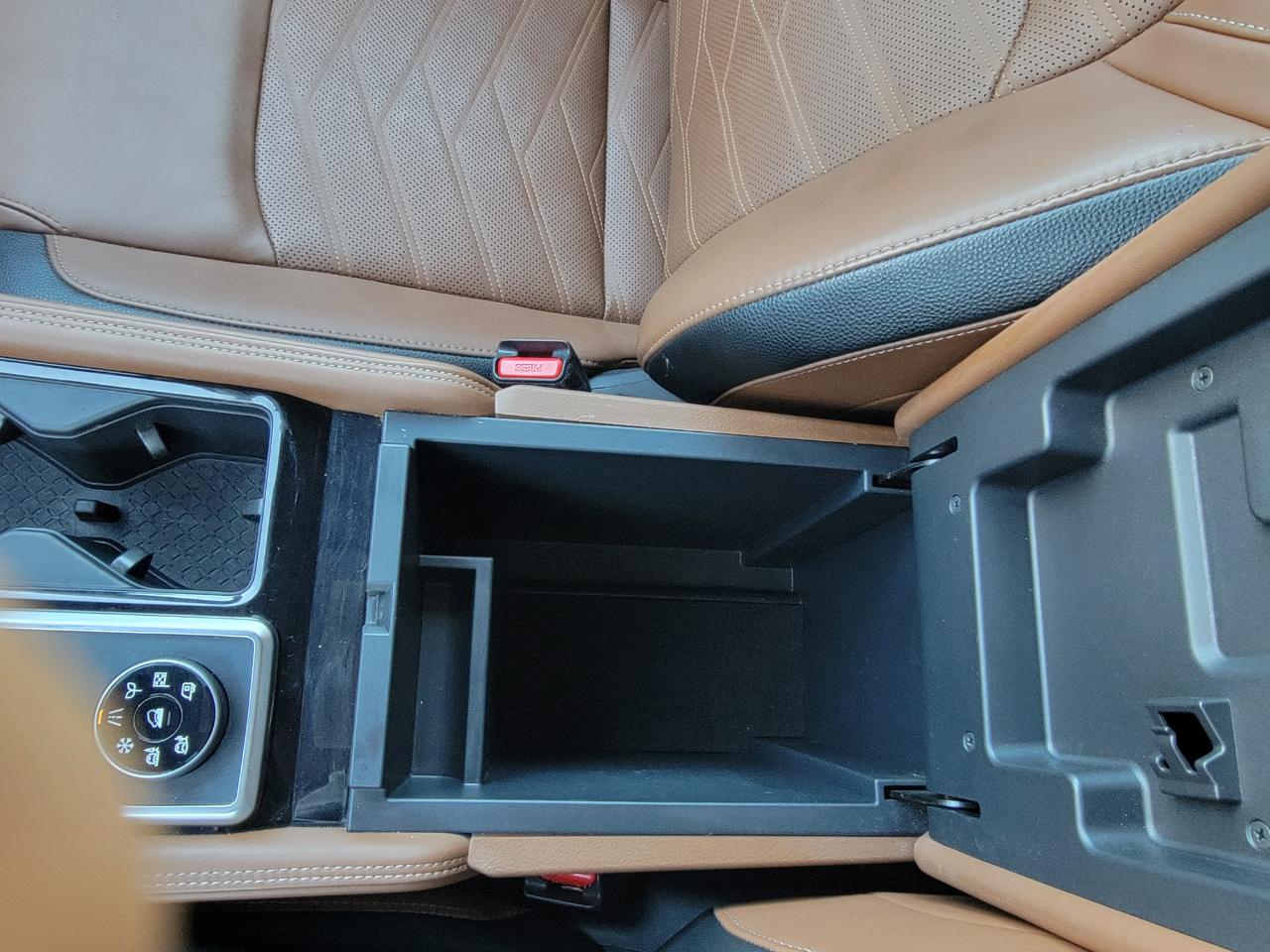 Nissan Pathfinder Platinum 4WD 2024