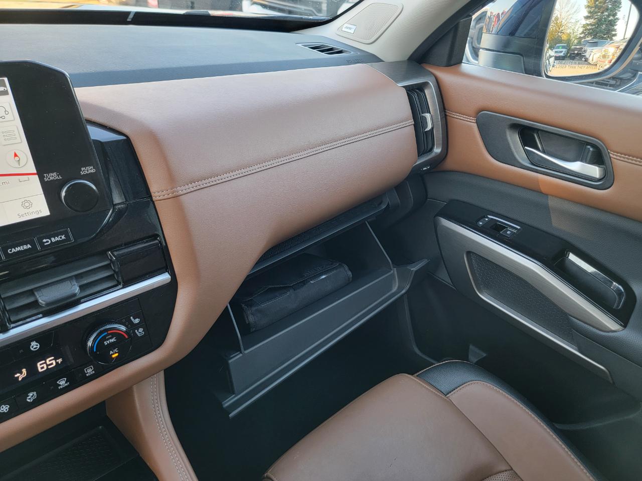 Nissan Pathfinder Platinum 4WD 2024