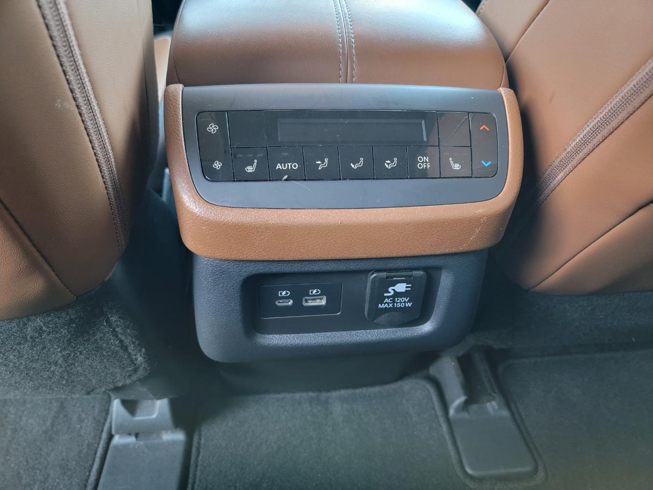 Nissan Pathfinder Platinum 4WD 2024