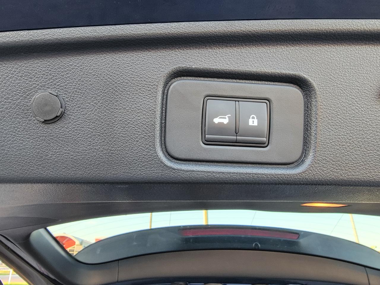 Nissan Pathfinder Platinum 4WD 2024
