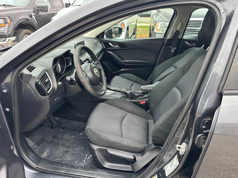 Mazda MAZDA3 i Sport AT 4-Door 2015