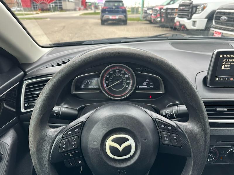 Mazda MAZDA3 i Sport AT 4-Door 2015
