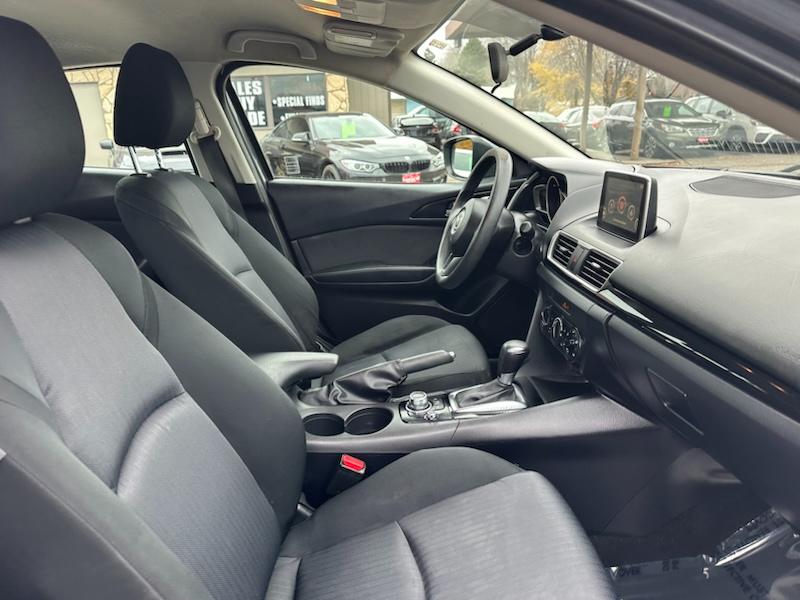 Mazda MAZDA3 i Sport AT 4-Door 2015