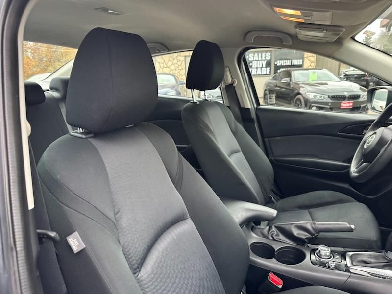 Mazda MAZDA3 i Sport AT 4-Door 2015