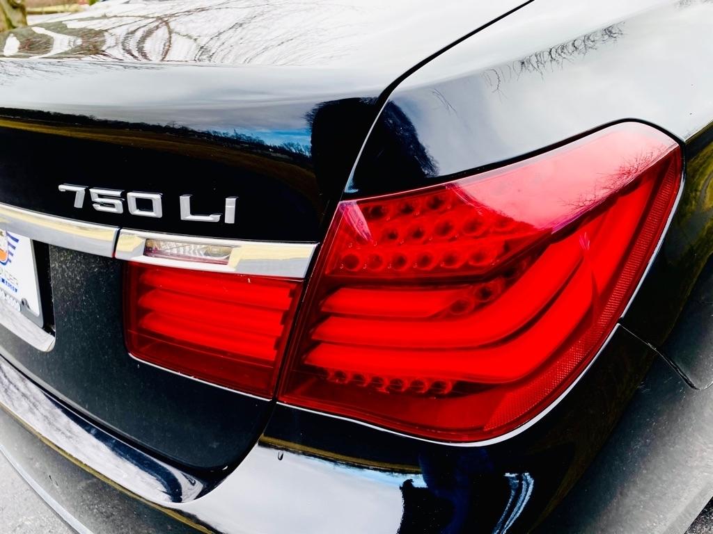 BMW Alpina B7 LWB xDrive 2013