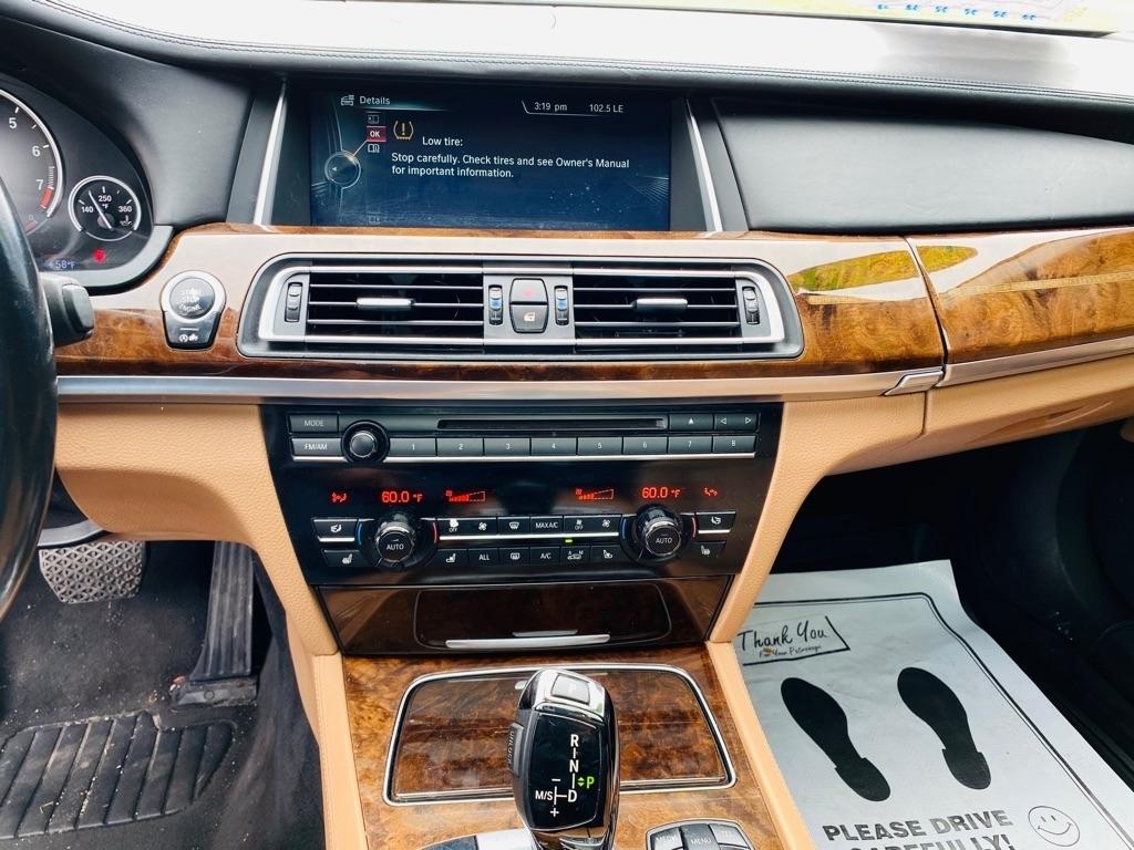 BMW Alpina B7 LWB xDrive 2013