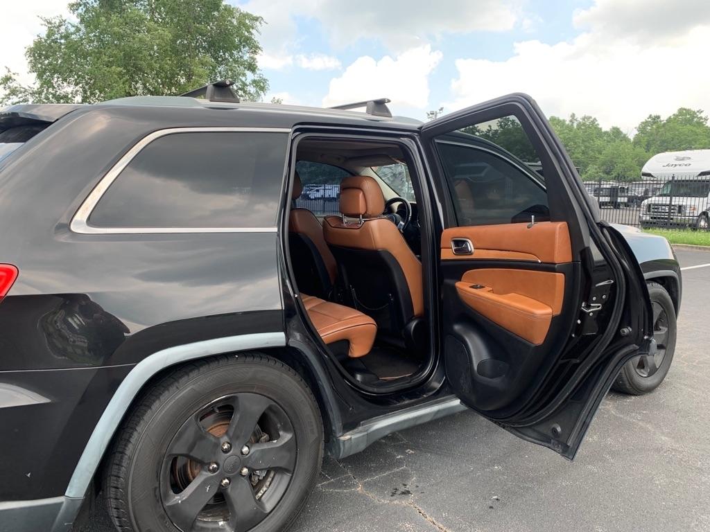 Jeep Grand Cherokee Overland 4WD 2011