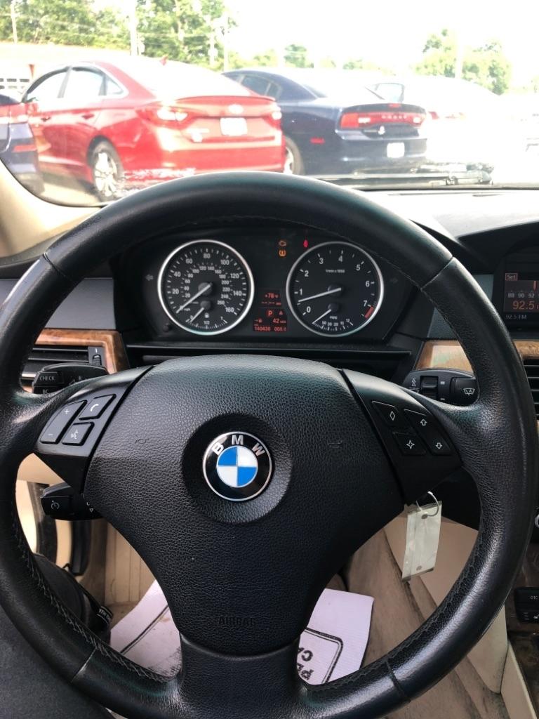 BMW 5-Series 528i 2008