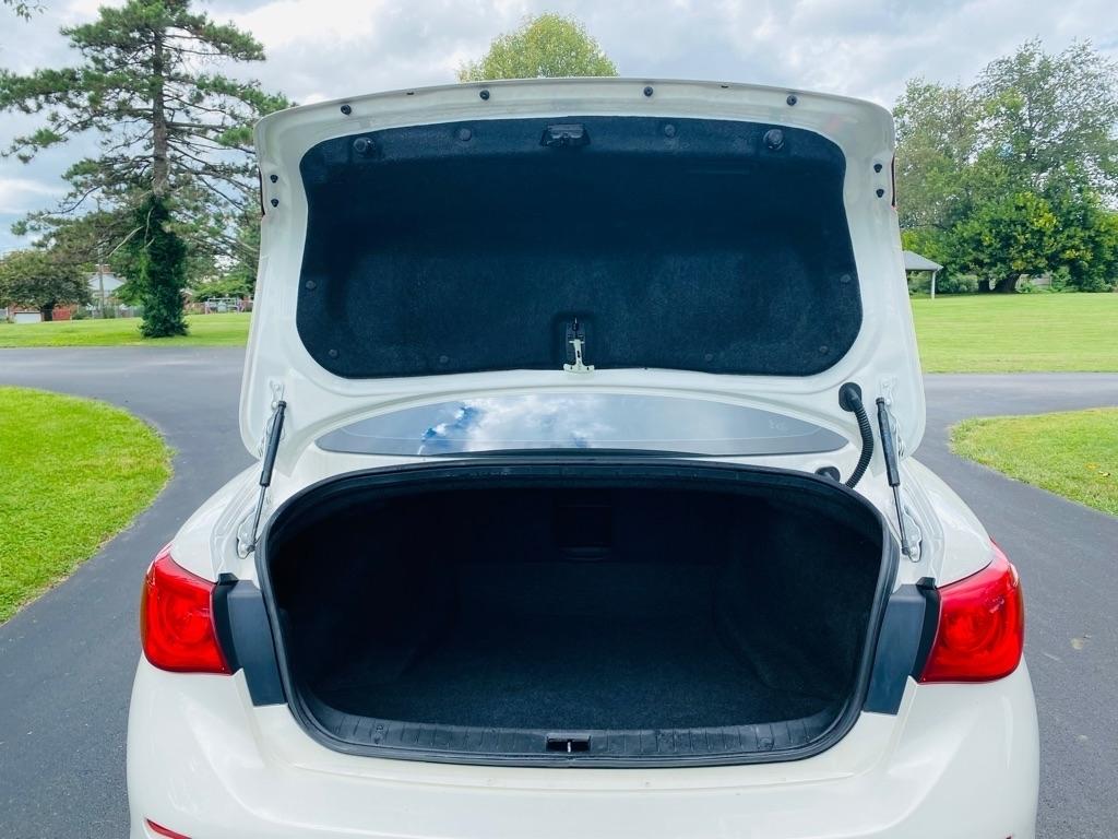 Infiniti Q50 Premium AWD 2014