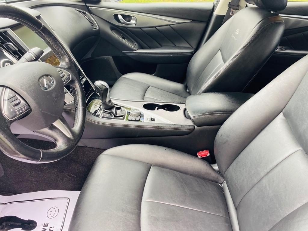 Infiniti Q50 Premium AWD 2014