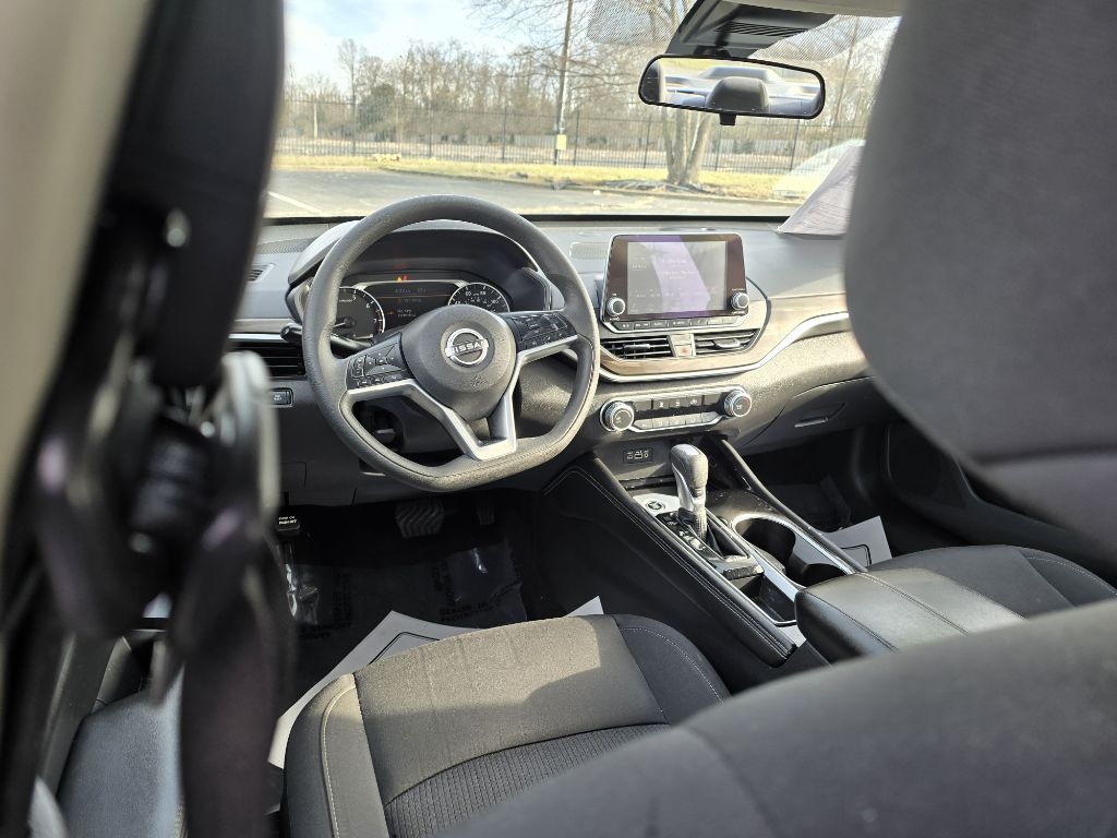 Nissan Altima 2.5 SV 2023