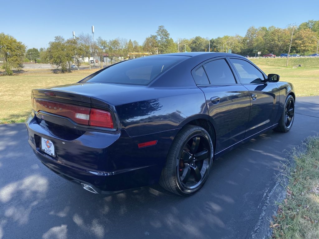 Dodge Charger SE 2013