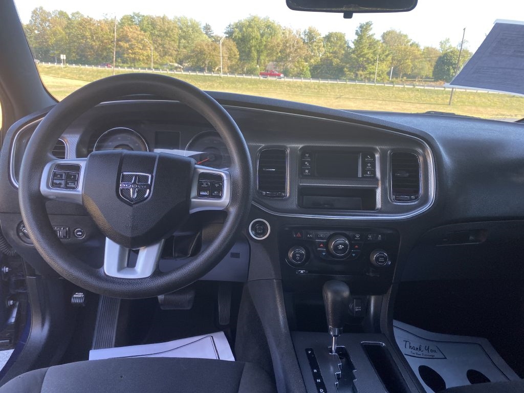 Dodge Charger SE 2013