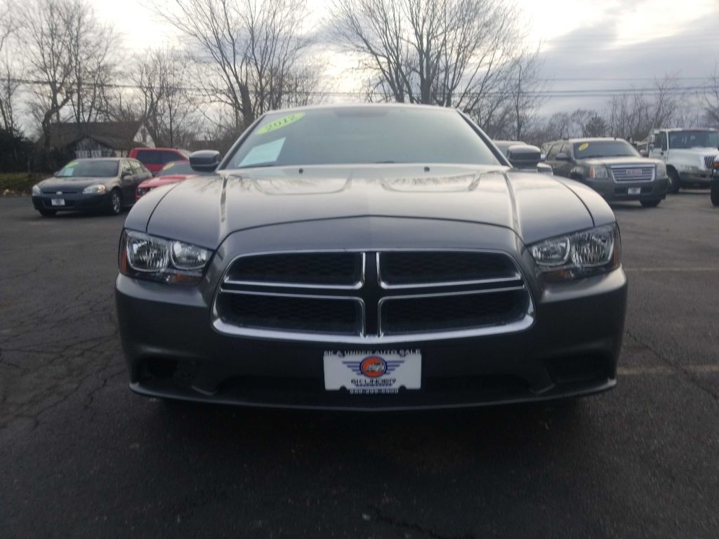 Dodge Charger SE 2012