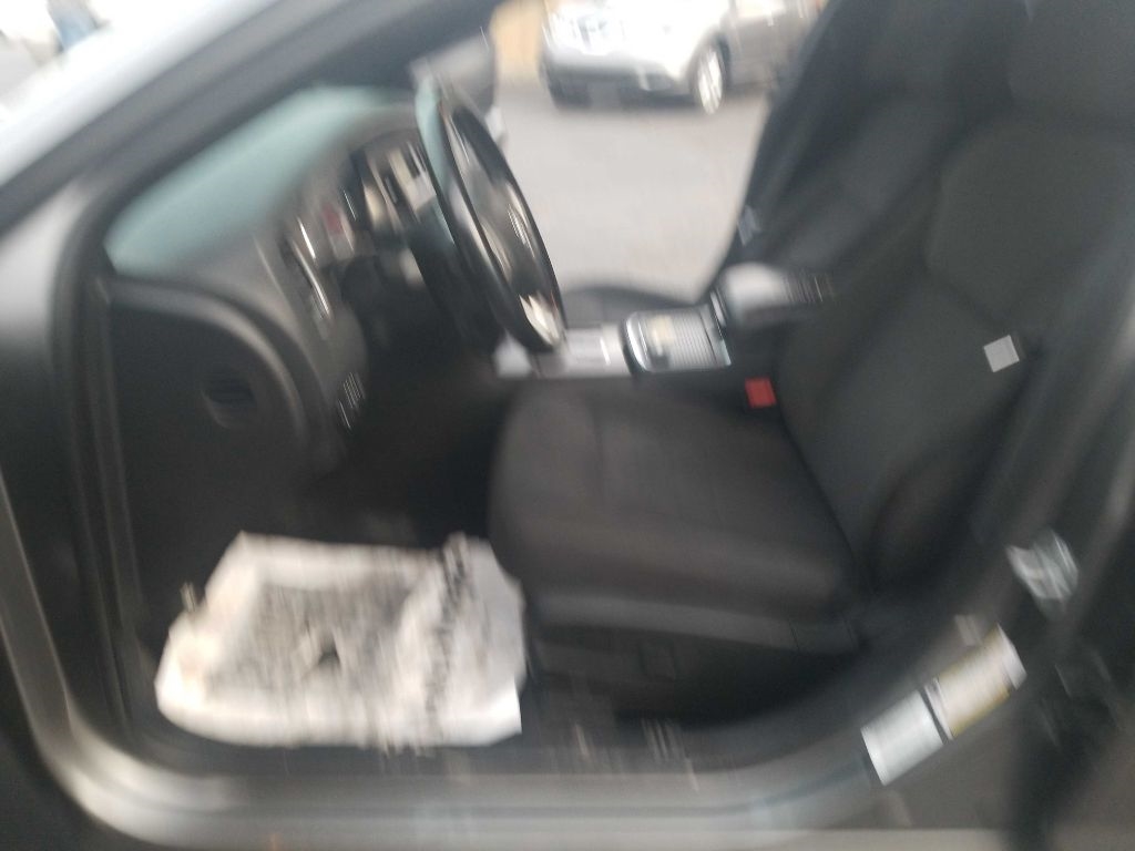 Dodge Charger SE 2012