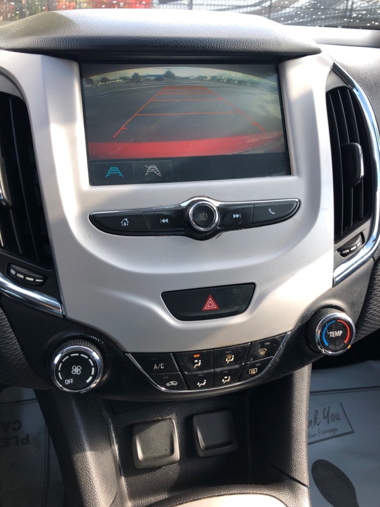 Chevrolet Cruze LS Auto 2017