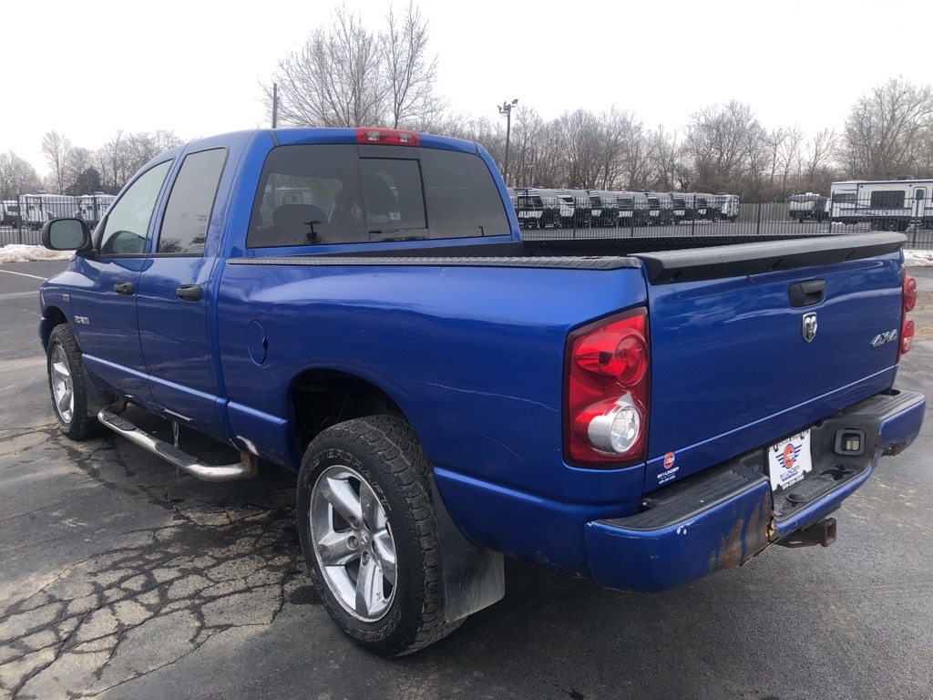 Dodge Ram 1500 ST Quad Cab 4WD 2008