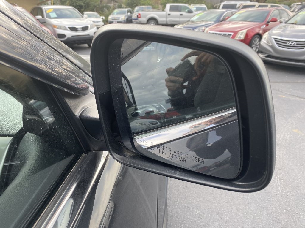 Jeep Grand Cherokee Laredo 4WD 2011