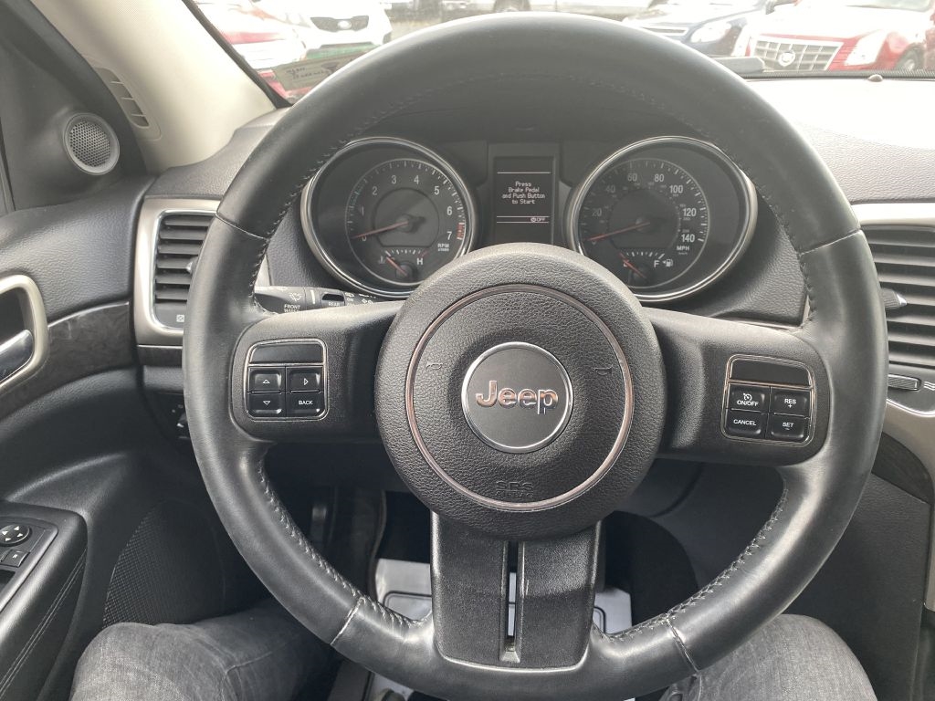 Jeep Grand Cherokee Laredo 4WD 2011