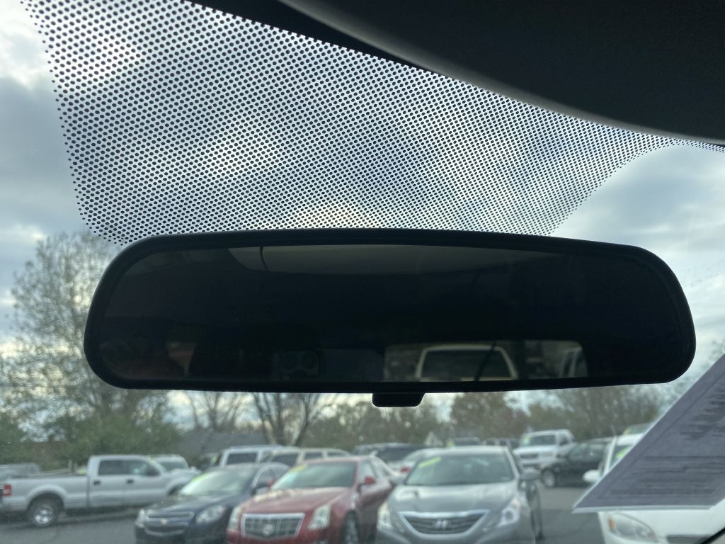 Jeep Grand Cherokee Laredo 4WD 2011