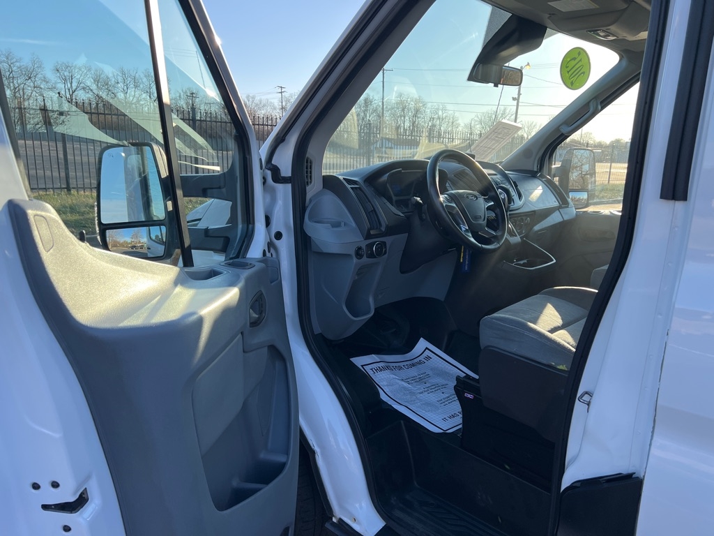 Ford Transit 350 Van Med. Roof w/Sliding Pass. 148-in. WB 2015