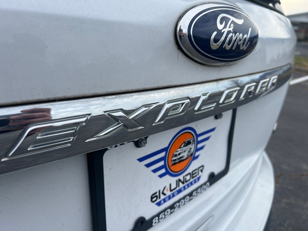 Ford Explorer Base FWD 2014