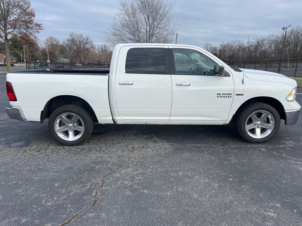 RAM 1500 SLT Crew Cab SWB 4WD 2013