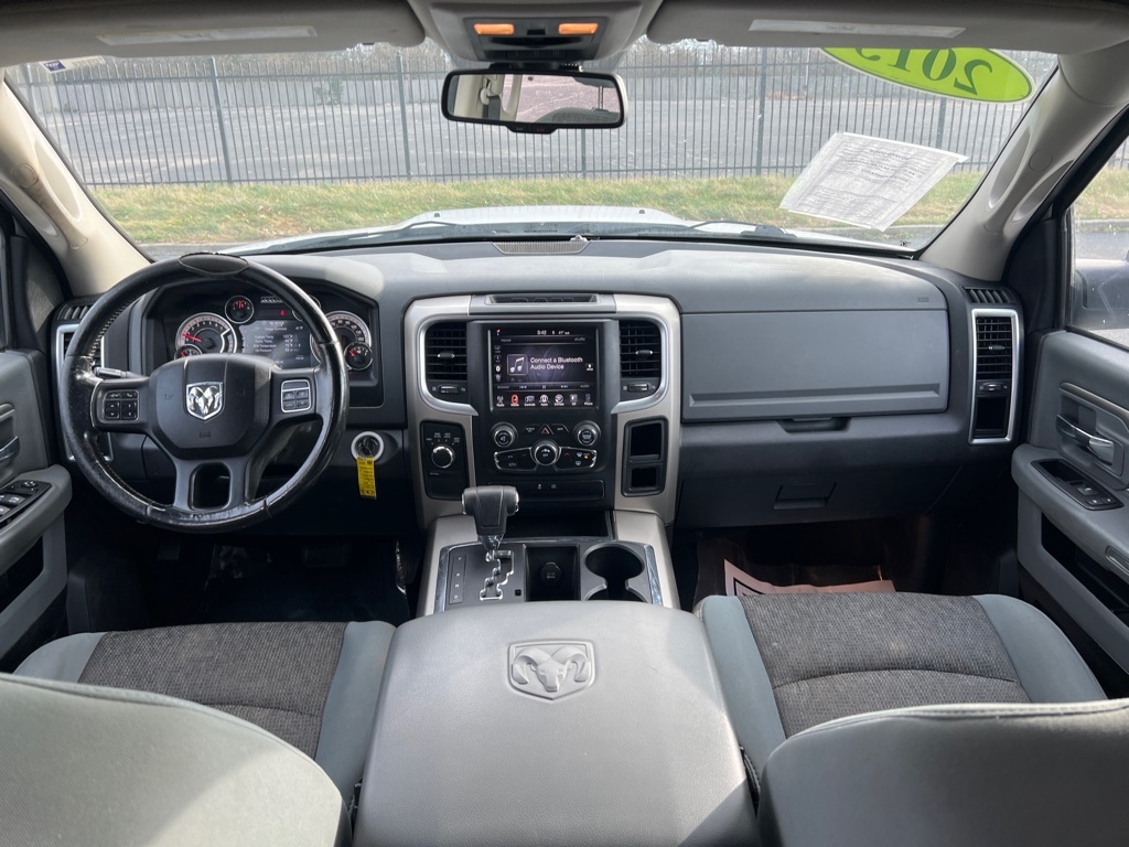 RAM 1500 SLT Crew Cab SWB 4WD 2013