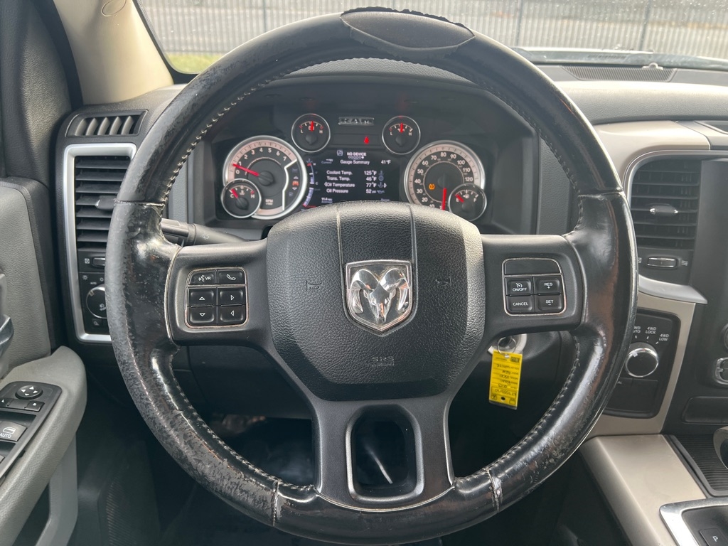 RAM 1500 SLT Crew Cab SWB 4WD 2013