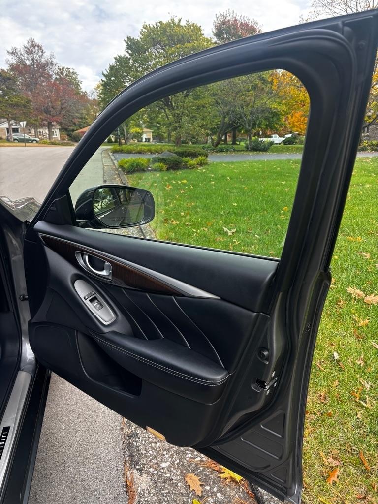 Infiniti Q50 Base AWD 2015