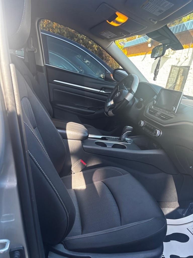 Nissan Altima 2.5 SV 2022