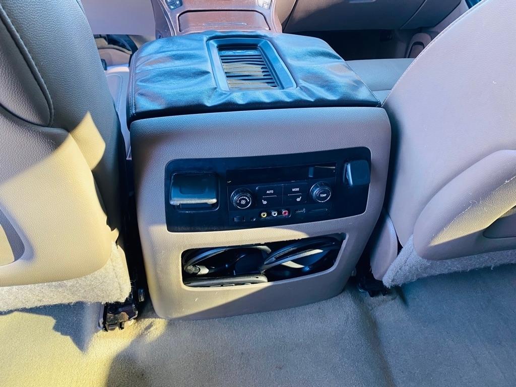 Chevrolet Tahoe LTZ 4WD 2015