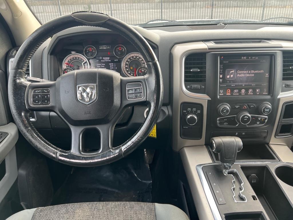 RAM 1500 SLT Crew Cab SWB 4WD 2013