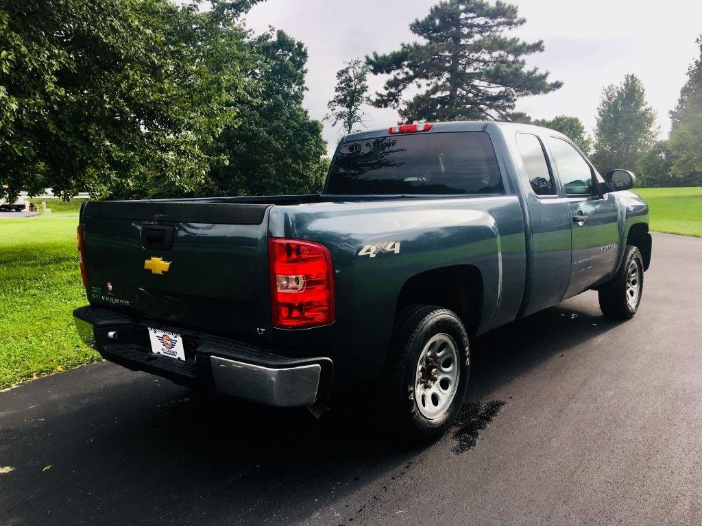 Chevrolet Silverado 1500 LS Extended Cab 4WD 2011
