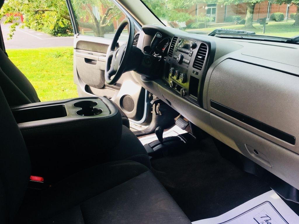 Chevrolet Silverado 1500 LS Extended Cab 4WD 2011