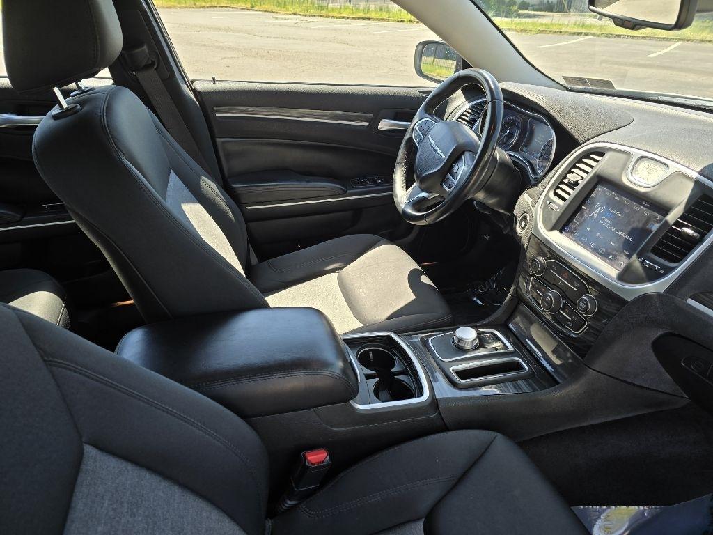 Chrysler 300 Touring AWD 2018