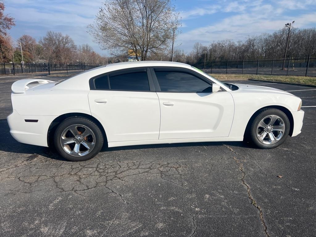 Dodge Charger SE 2014