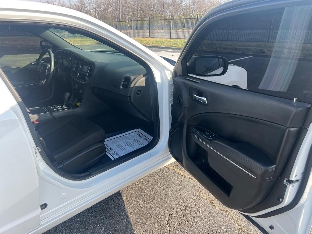 Dodge Charger SE 2014