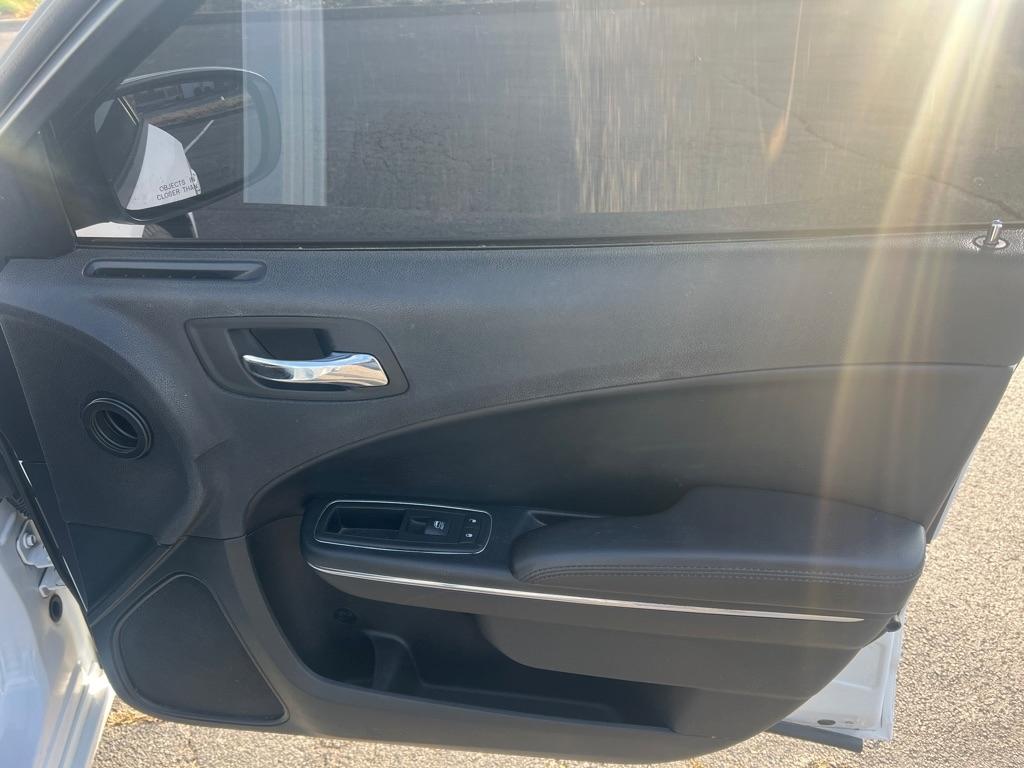 Dodge Charger SE 2014