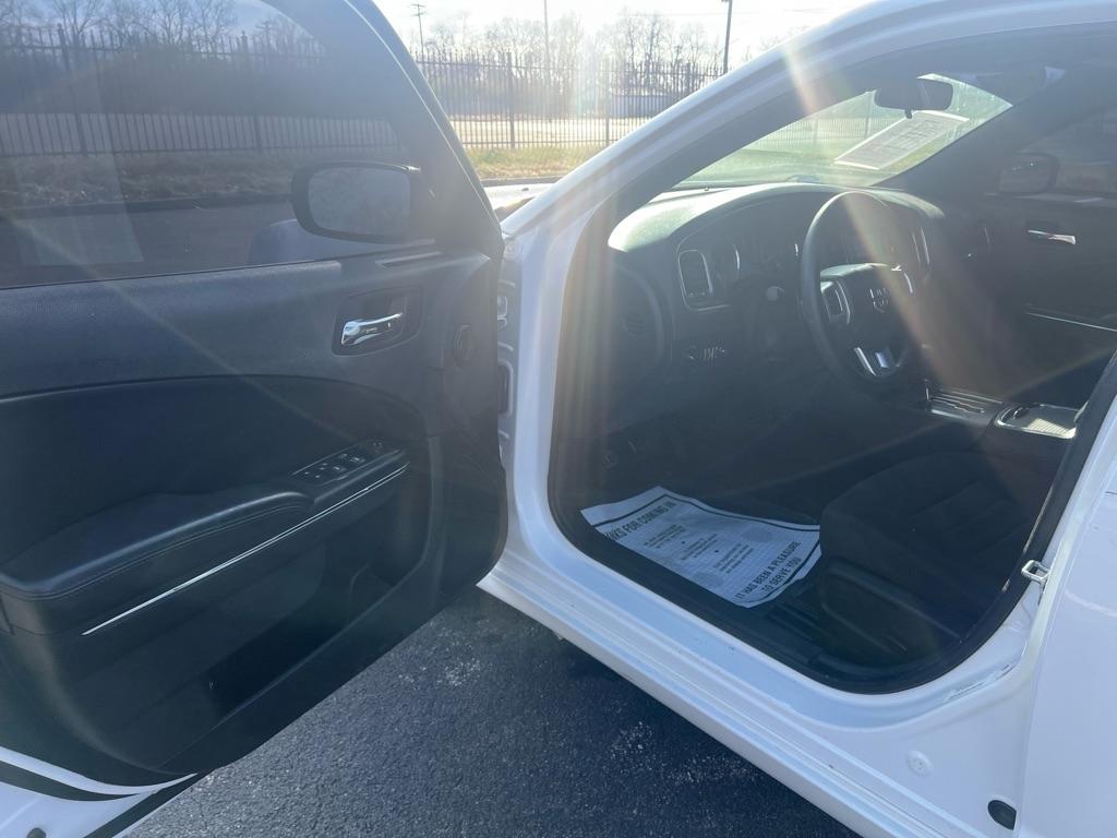 Dodge Charger SE 2014