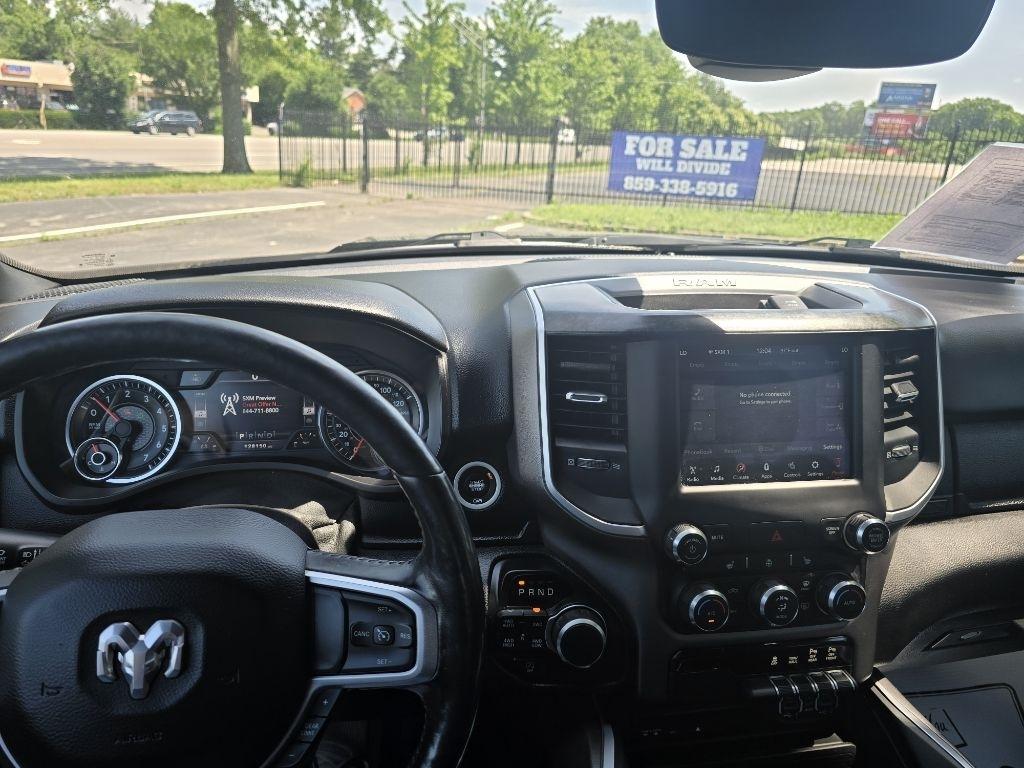 RAM 1500 Big Horn Crew Cab SWB 4WD 2019