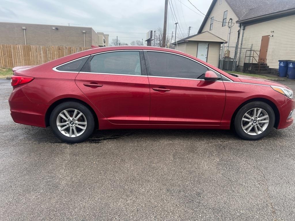 Hyundai Elantra SE 6AT 2016