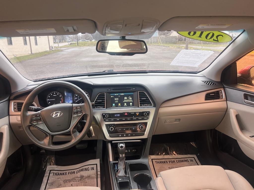 Hyundai Elantra SE 6AT 2016