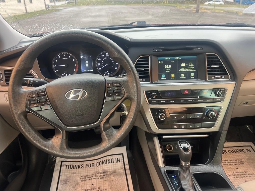Hyundai Elantra SE 6AT 2016