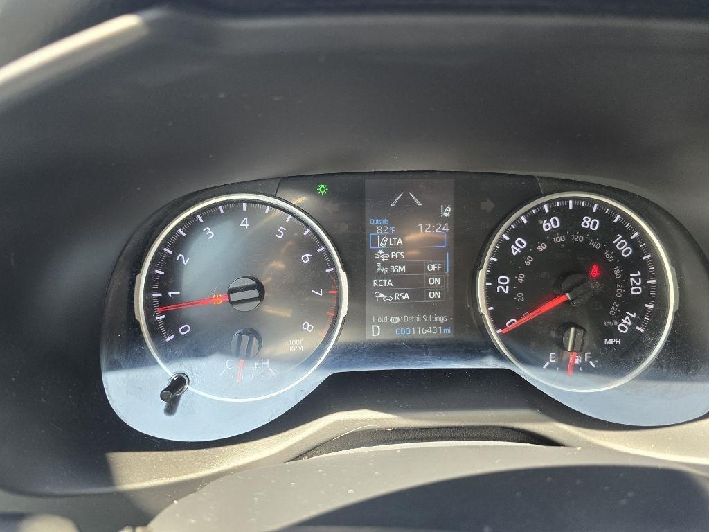 Toyota RAV4 LE 2022